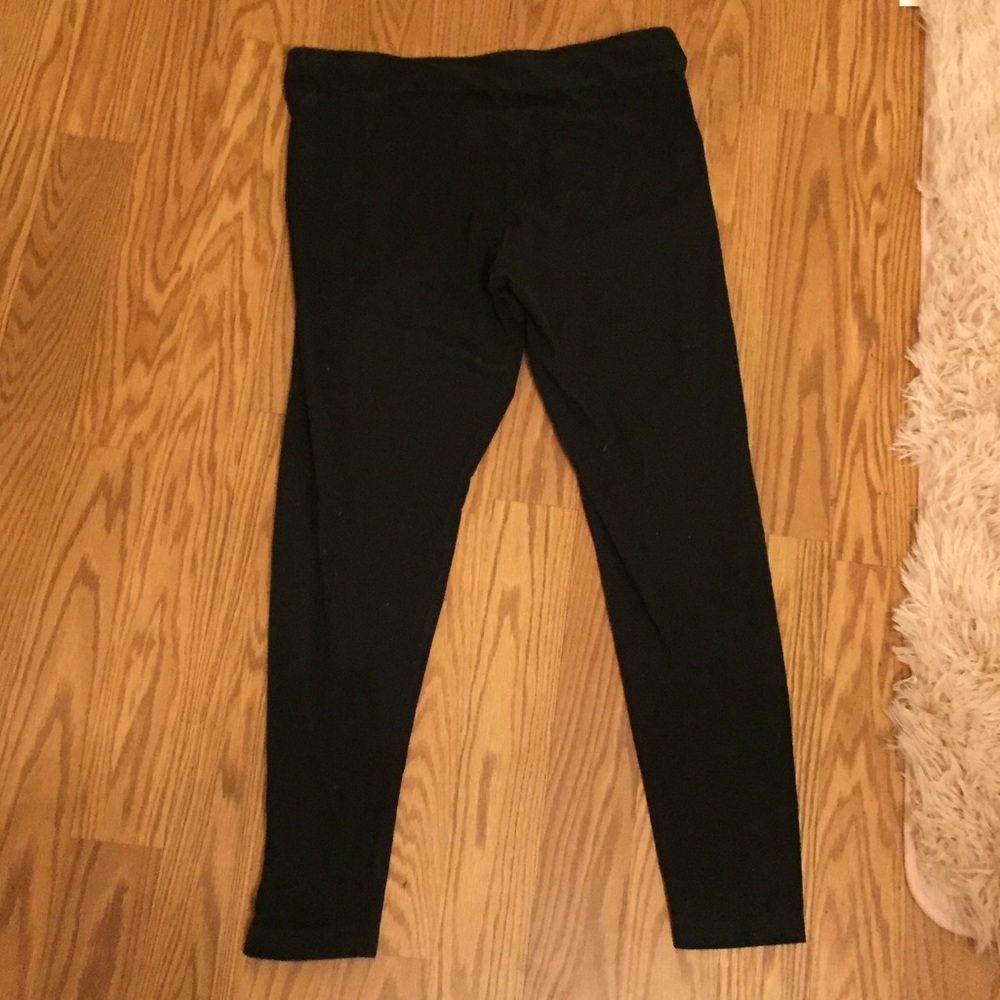 Black leggings